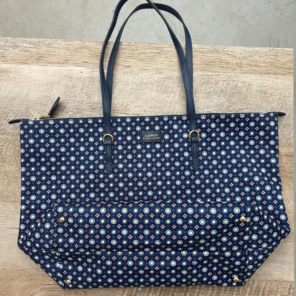 Lauren Ralph Lauren Chadwick Medium Tote - Picture 1 of 8